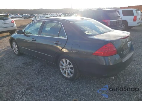 2007 Honda Accord 3.0 Ex z USA, uszkodzony, nr VIN 1HGCM66557A080117